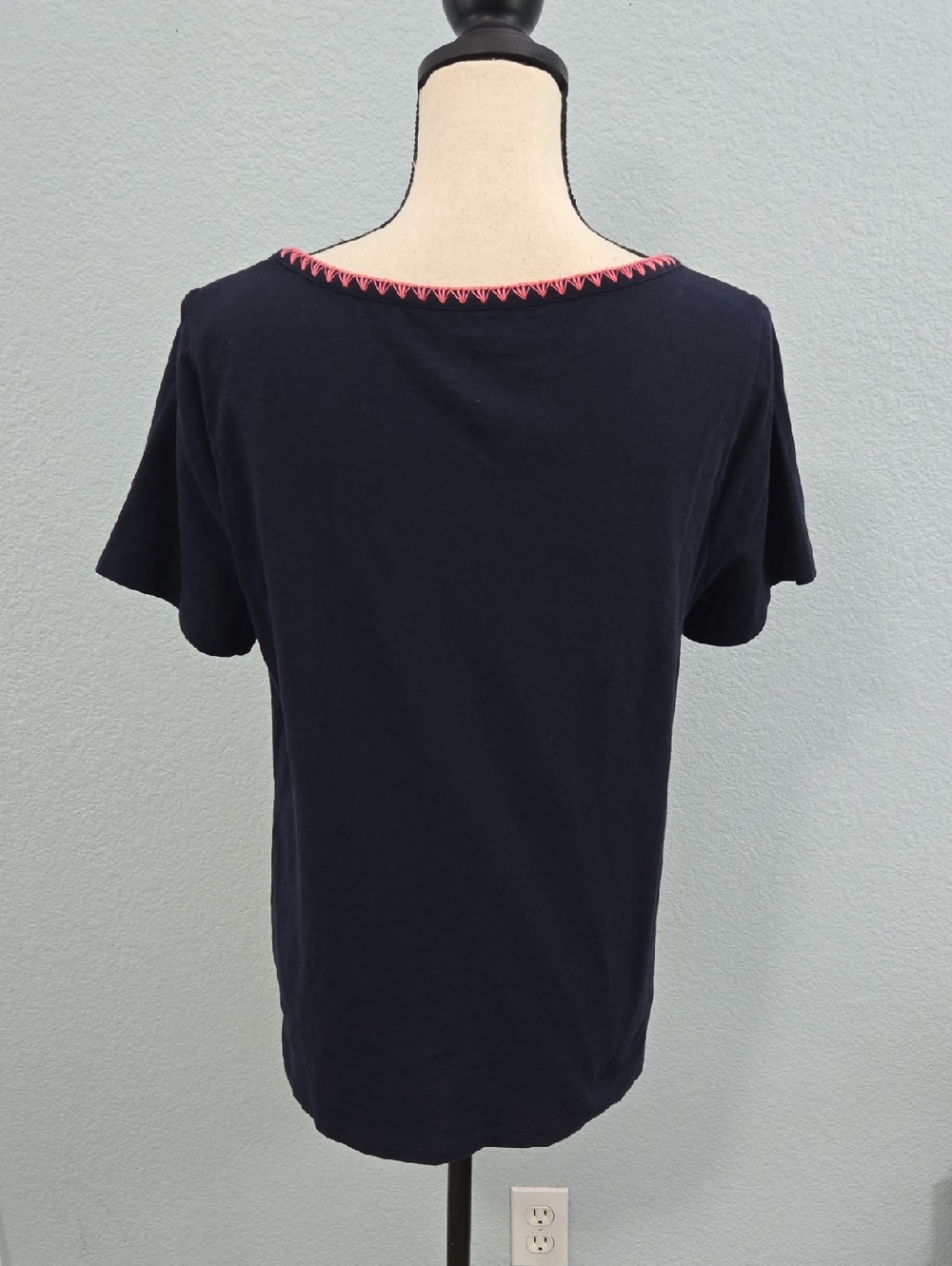 TALBOTS Navy Embroidered Squaree Neck Short-Sleeve Top Pink Floral Sz Large - Picture 9 of 11